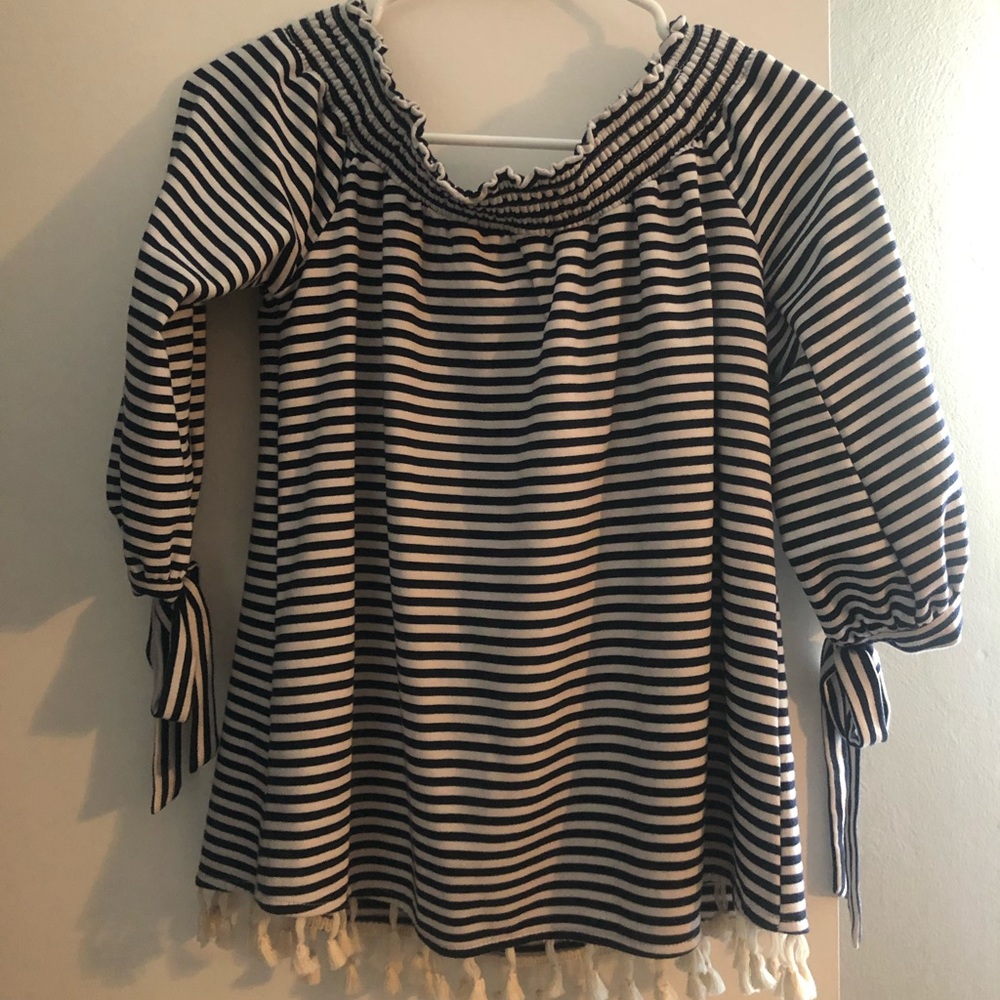 Super cute, off the shoulder, boutique top!